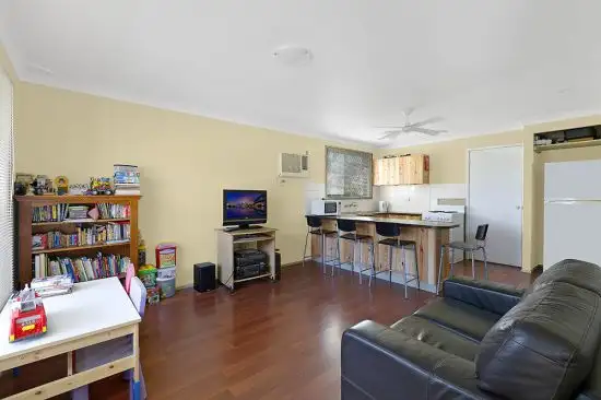 Fourth view of Homely villa listing, 1/11 Archbold Road, Long Jetty NSW 2261