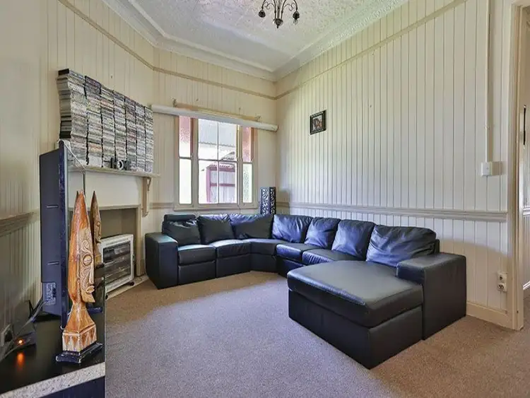 12 Clarissa Street, Newtown QLD 4350