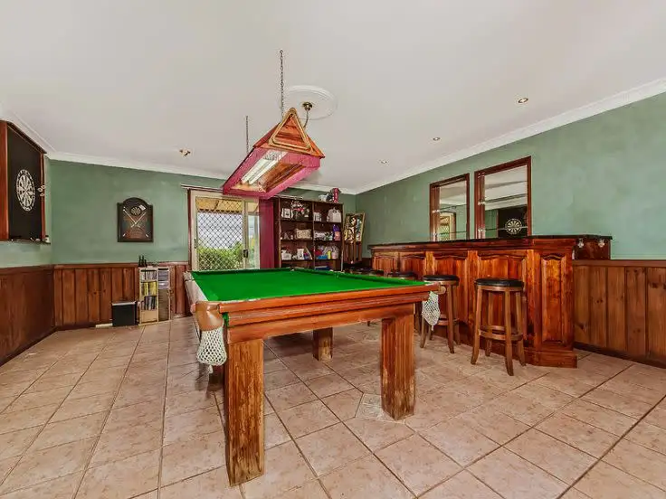 1 Petrie Close, Redbank Plains QLD 4301