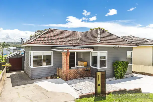 18 Brisbane Water Road, Adamstown NSW 2289