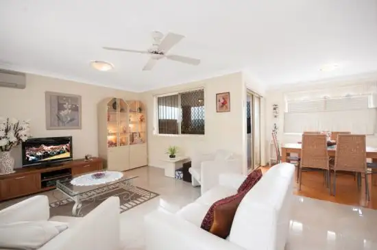2/53 Russell Street, East Gosford NSW 2250
