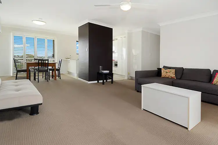 Fifth view of Homely unit listing, 8 / 56 Kirkland Ave, Coorparoo QLD 4151