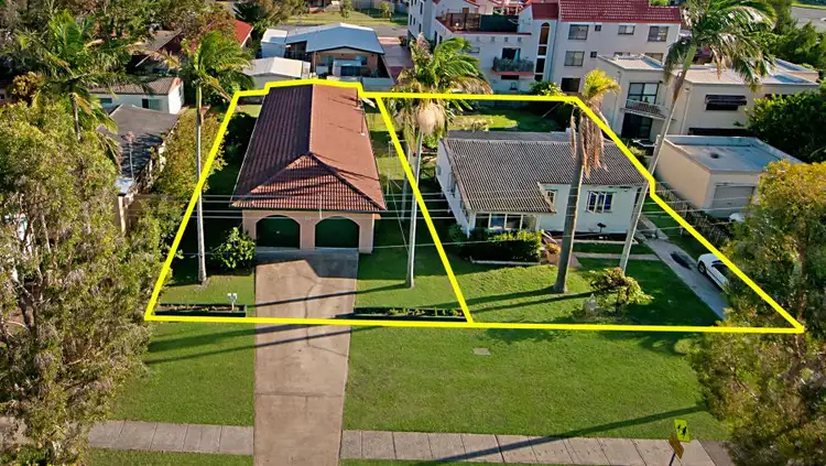 48 & 50 Falkinder Avenue, Paradise Point QLD 4216