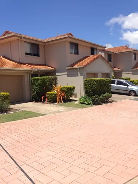 2/21 Regensberg Close, Varsity Lakes QLD 4227