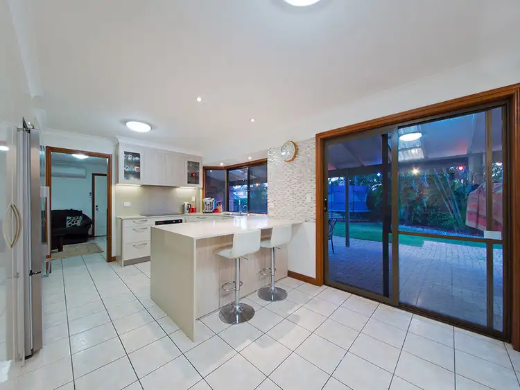 Fifth view of Homely house listing, 9 Croft Court, Carindale QLD 4152