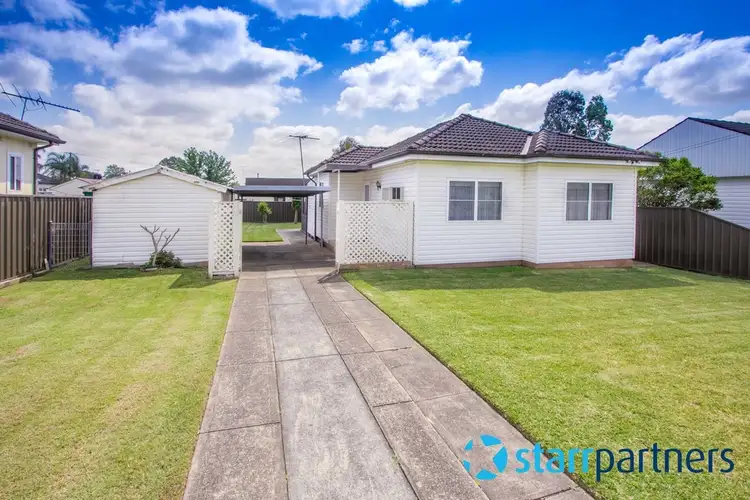 16 Dan Crescent, Colyton NSW 2760