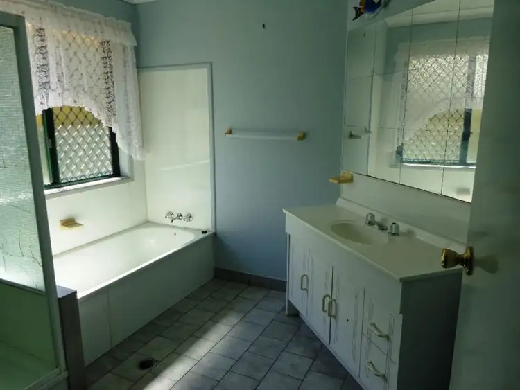 Sixth view of Homely house listing, 2 McDonald Court, Wyreema QLD 4352