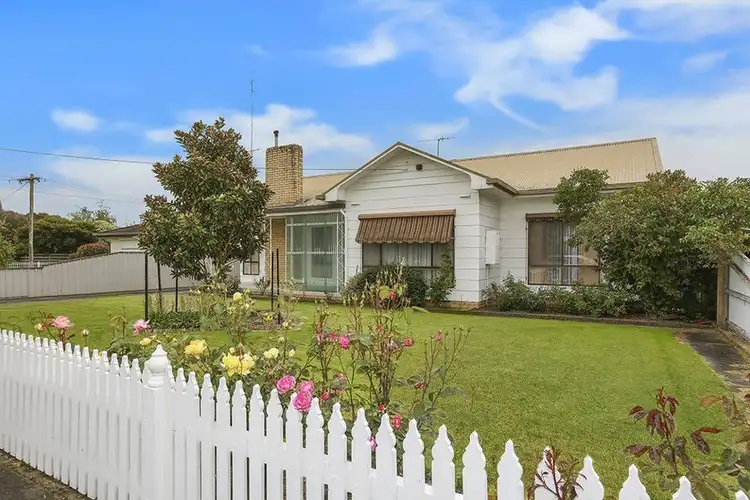 8 Pitt Street, Colac VIC 3250