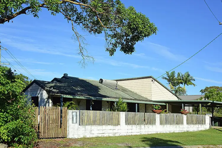 1 Second Avenue, Marcoola QLD 4564