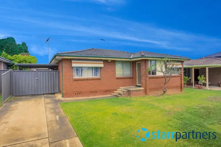 12 Shadlow Crescent, St Clair NSW 2759