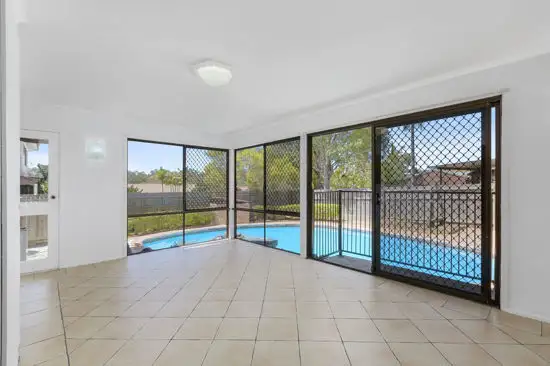 27 Harlequin Street