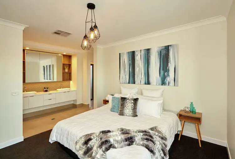 Second view of Homely house listing, 10 Goonawarra Street, Gobbagombalin NSW 2650