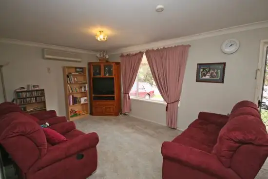 Sixth view of Homely house listing, 35 Windhover Crescent, Tamworth NSW 2340