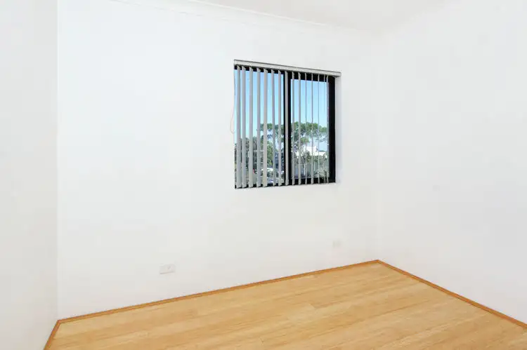 Sixth view of Homely unit listing, 5/32 Fourth Avenue, Blacktown NSW 2148