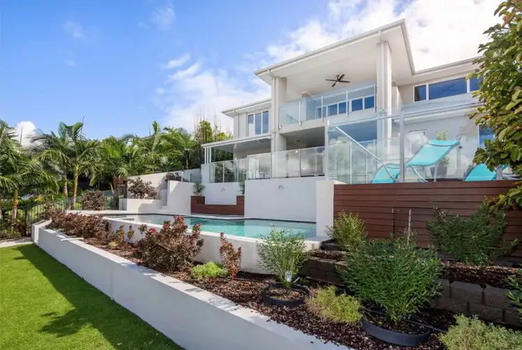 43 Harbourvue Ct, Helensvale QLD 4212