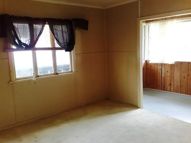 Fourth view of Homely house listing, 8 Edgar Street, Eastern Heights QLD 4305