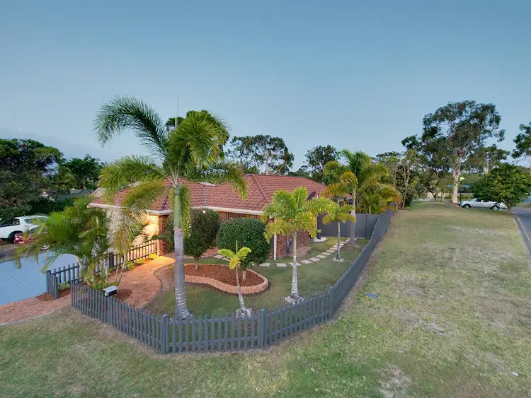 9 Acorn Cct, Forest Lake QLD 4078