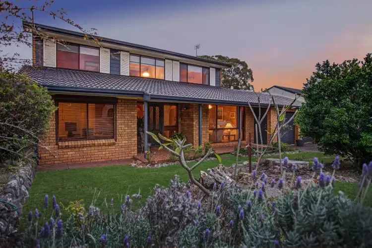 17 Wyndham Way, Eleebana NSW 2282