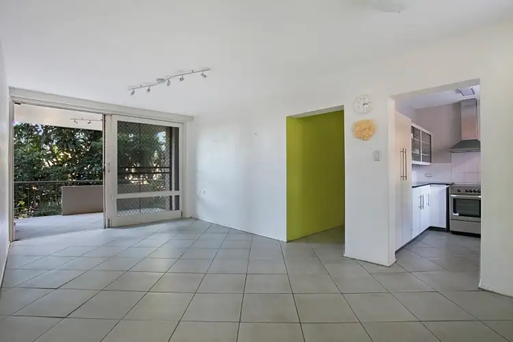 Main view of Homely unit listing, 2/225 Carmody Road, St Lucia QLD 4067