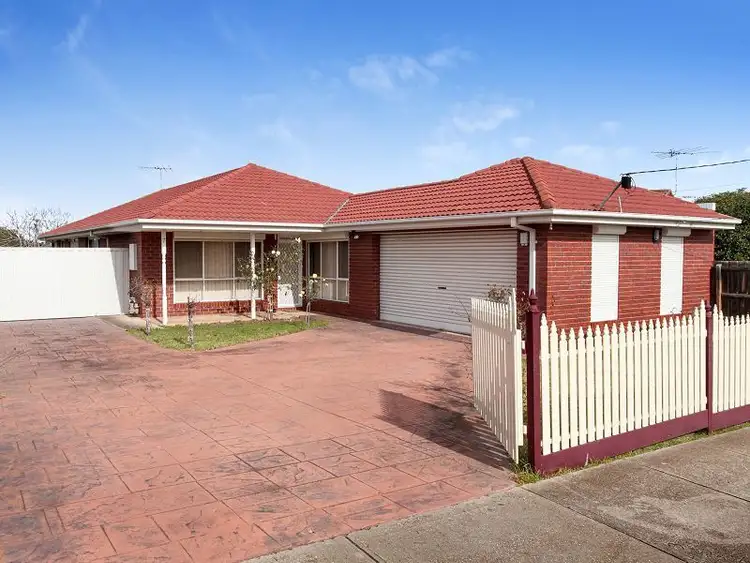7 Oldershaw Road, Melton VIC 3337