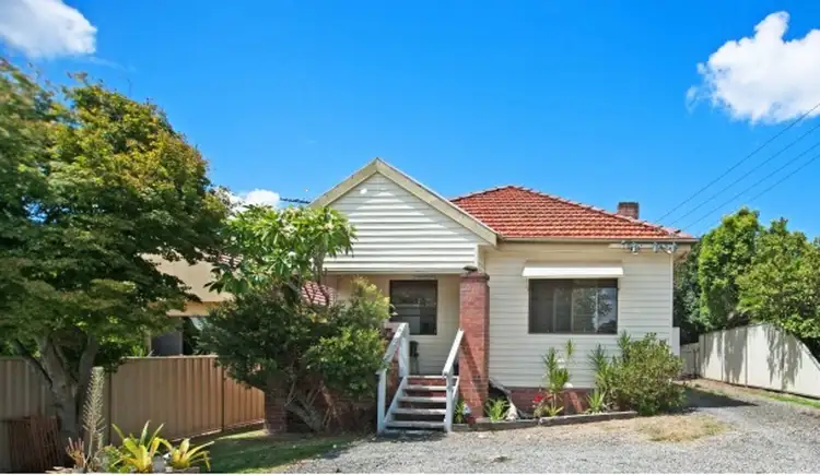 6 Fourth Street, Booragul NSW 2284