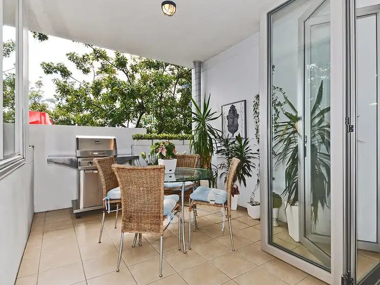 Sixth view of Homely apartment listing, 4/15A Tribune Street, South Brisbane QLD 4101