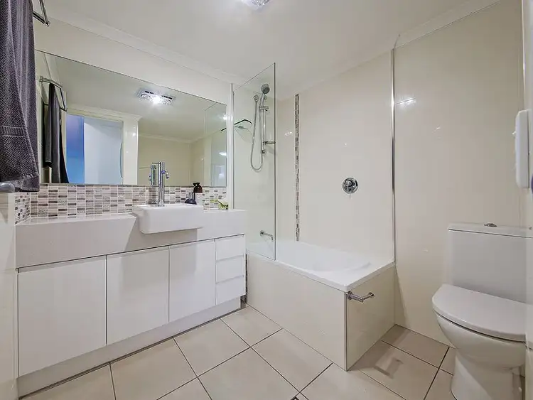 Seventh view of Homely unit listing, 5/54 Yamboyna Street, Manly QLD 4179