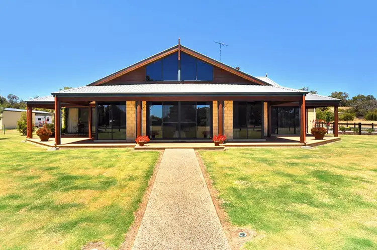 1 Fletcher Court, Leschenault WA 6233