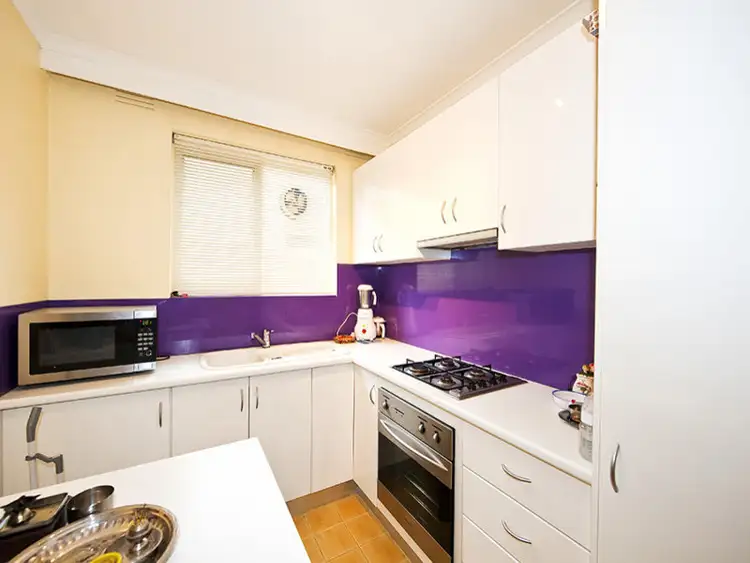 4/12 McColl crt, Brunswick West VIC 3055