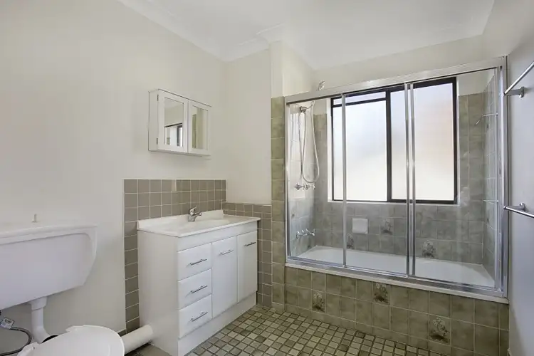 Sixth view of Homely unit listing, 7/42 Sir Fred Schonell Drive, St Lucia QLD 4067