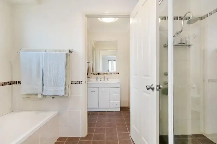 Fifth view of Homely house listing, 4 Stanley Close, Tamworth NSW 2340