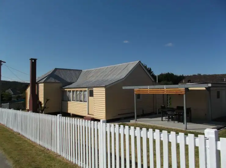 19 Johnson Street, Stanthorpe QLD 4380