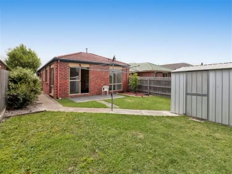 Second view of Homely house listing, 21 The Glade, Hampton Park VIC 3976