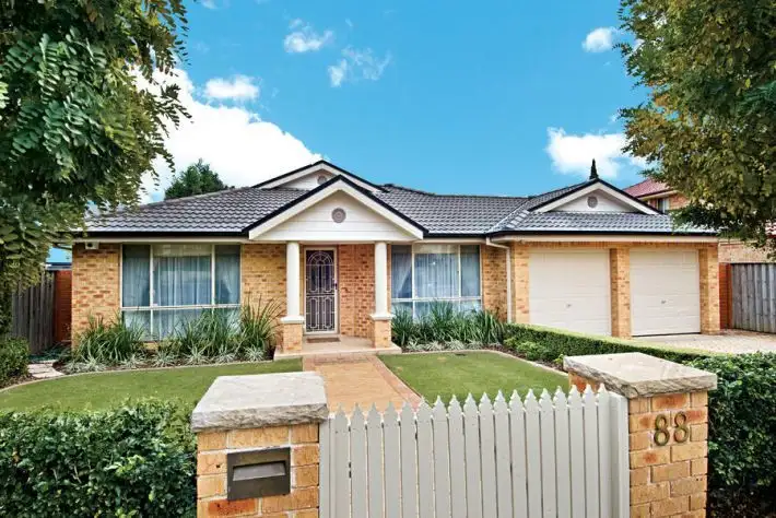 88 Sanctuary Dve, Beaumont Hills NSW 2155