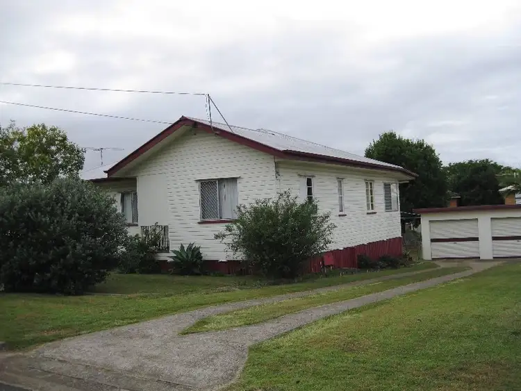 5 Blaxland Street, Eastern Heights QLD 4305