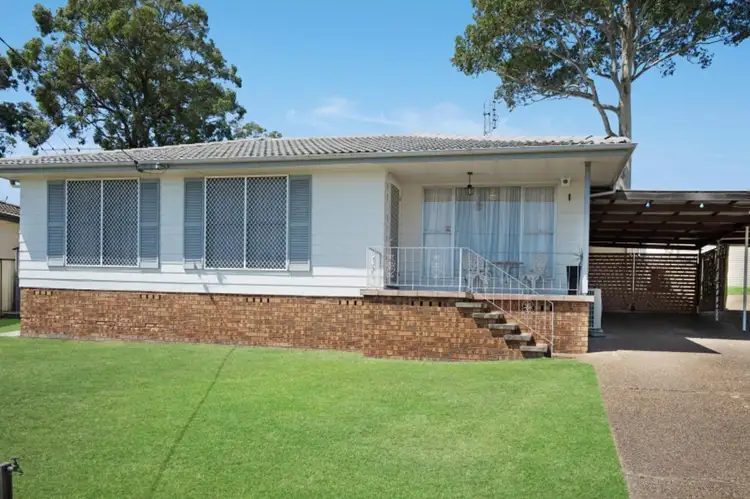 10 Sandycroft Street, Maryland NSW 2287