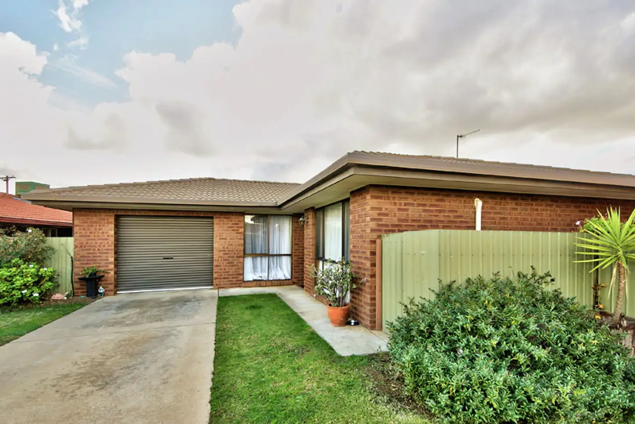 Main view of Homely house listing, 2/433 Wood Street, Deniliquin NSW 2710
