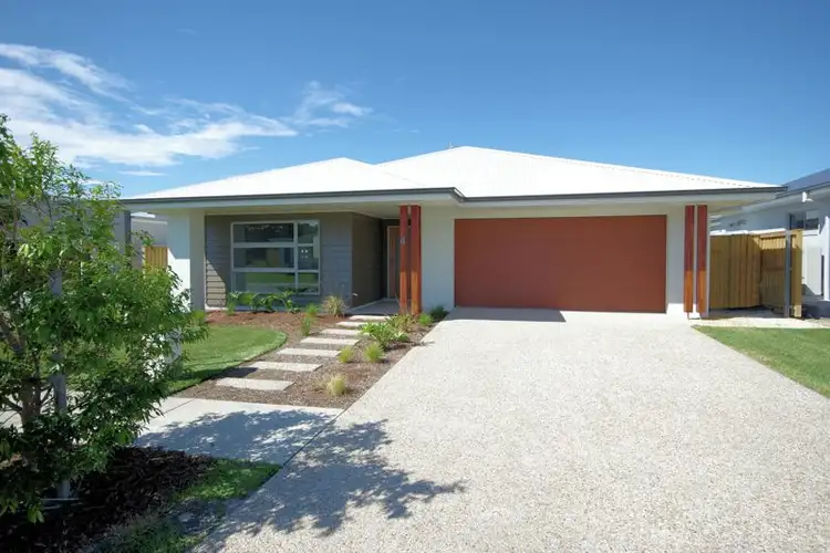 4 Water Gum Close, Sapphire Beach NSW 2450