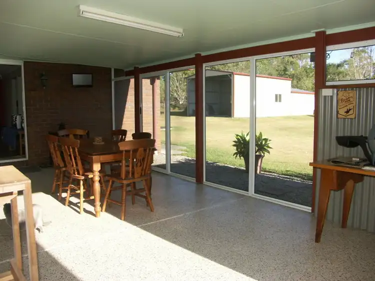 5-7 Shaun Pde, Elimbah QLD 4516