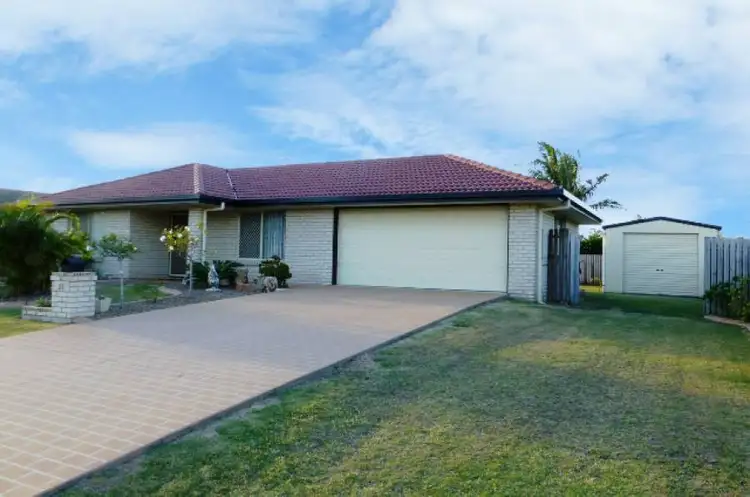 11 Spinnaker Drive, Point Vernon QLD 4655