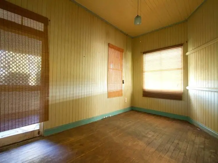 11 Lilly Street, Goombungee QLD 4354