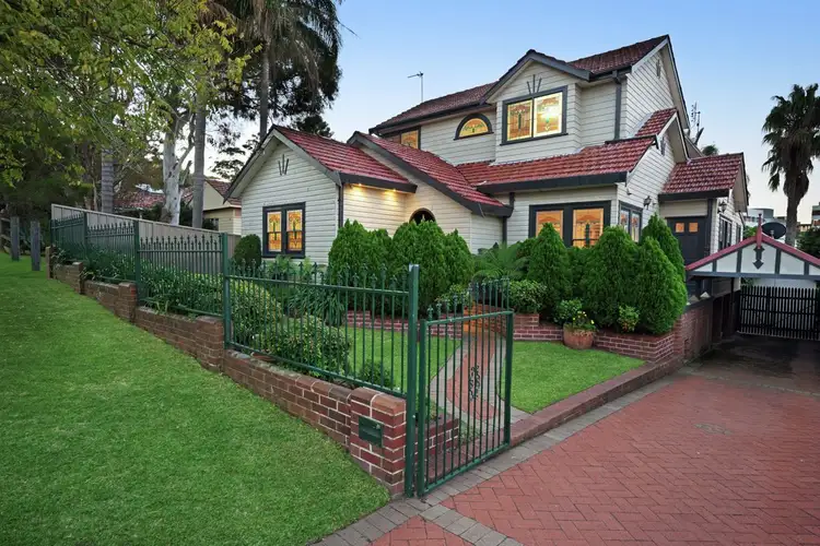 10 Myall Road, Waratah NSW 2298