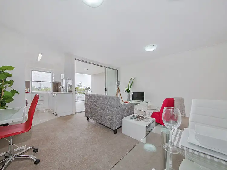 Second view of Homely unit listing, 2/54 Yamboyna Street, Manly QLD 4179