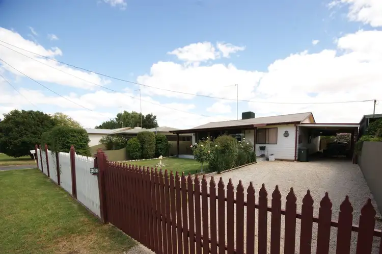 308 Sloane Street, Deniliquin NSW 2710