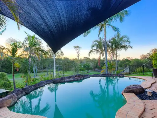 Fifth view of Homely house listing, 2 Quetta Close, Carindale QLD 4152