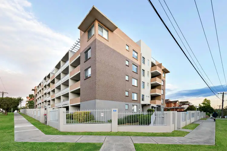 21/26 Clifton Street, Blacktown NSW 2148