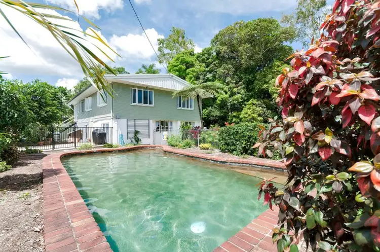 161-163 Jensen Street, Whitfield QLD 4870