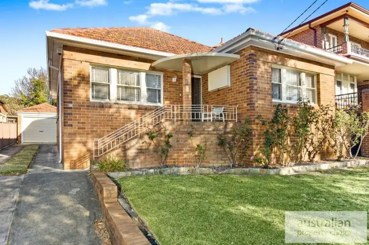 51 Vivienne Street, Kingsgrove NSW 2208