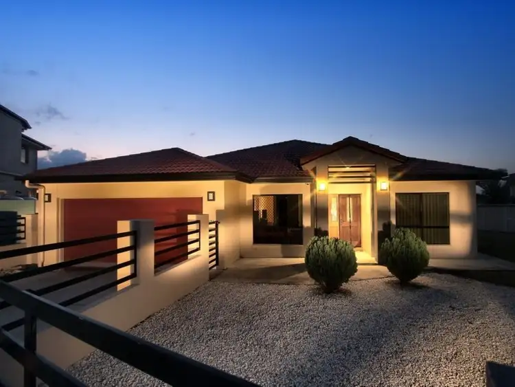 15 Denver Grove, Regents Park QLD 4118