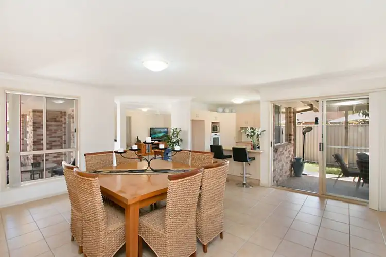 2/3 Medoc Place, Tweed Heads South NSW 2486